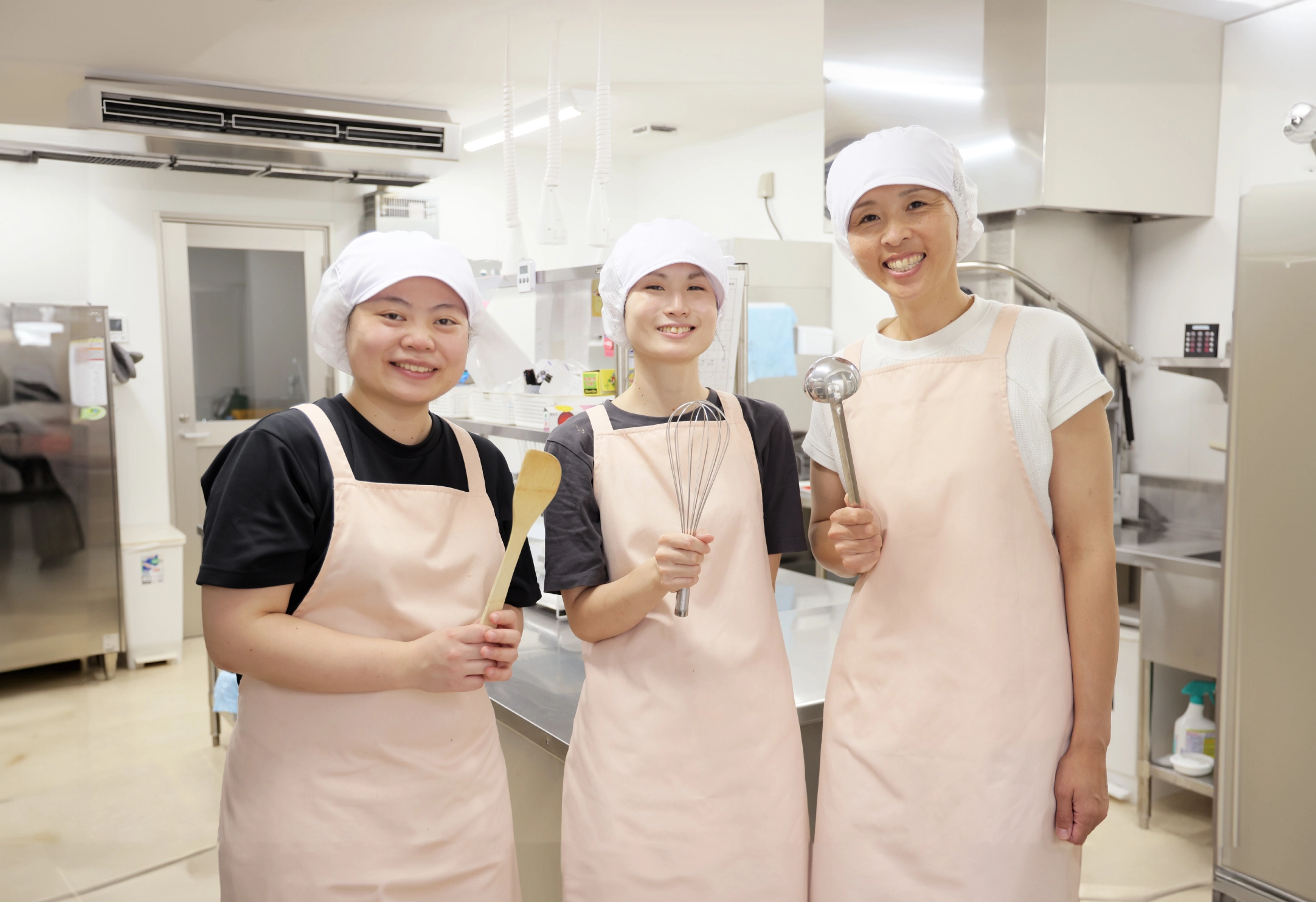 SCHOOL KITCHEN